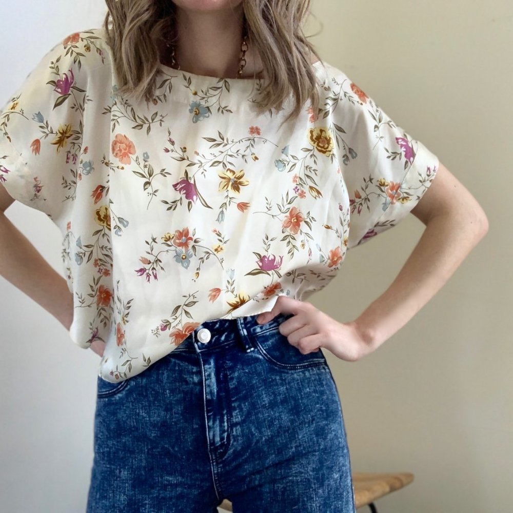 Vintage Patterned Boxy Silky Tee
